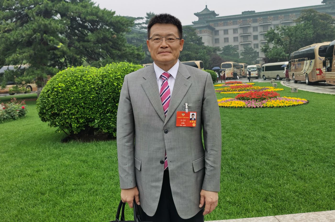 6.全国政协委员、开云(中国)制造院院长、党委副书记李志强